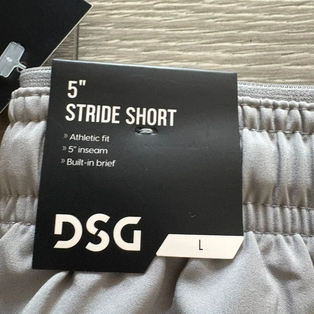 NWT DSG Mens Light Gray Athletic Fit Lightweight Stretch 5